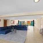 Ruim Appartement Met Een Adembenemend Uitzicht Op De Jachthaven