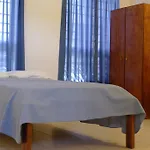 Orange Rembrandt Studio Apartments