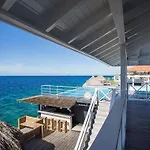 Villa Las Olas