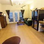 Frangipani Apartments