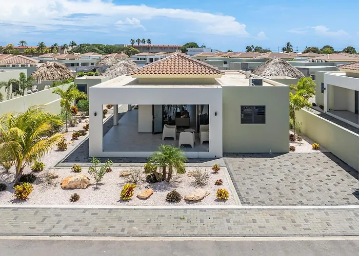Villa Solana Met Privezwembad, Mambo Beach