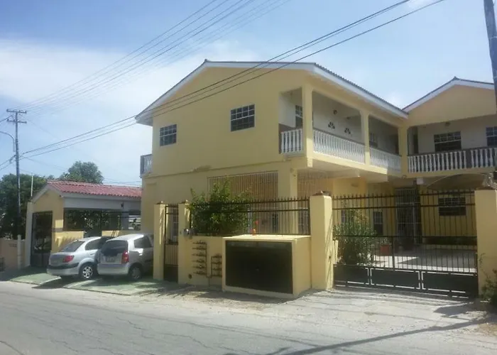 Roxsha Apartments
