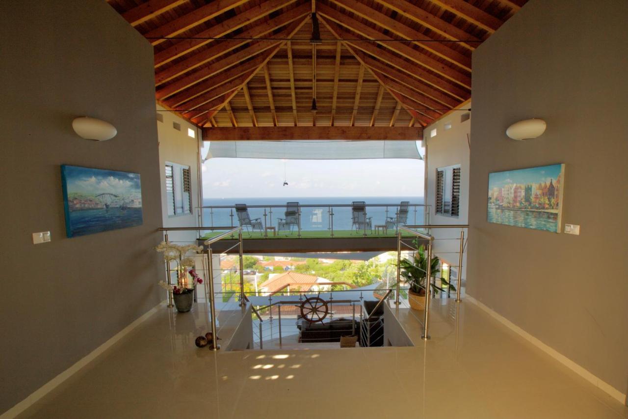 Villa Group & Family House Galant Curacao *