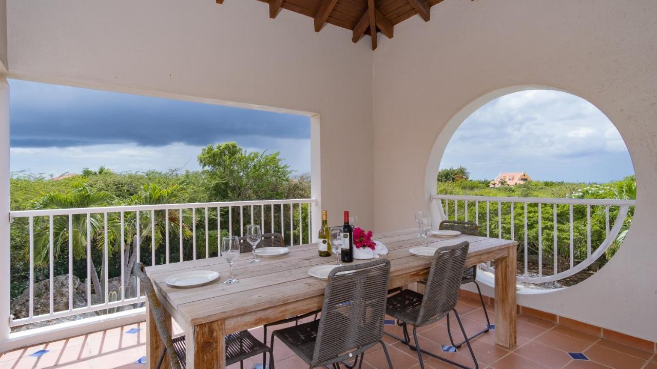 Coral Estate 19 - Architectural Eye-catcher With Private Pool