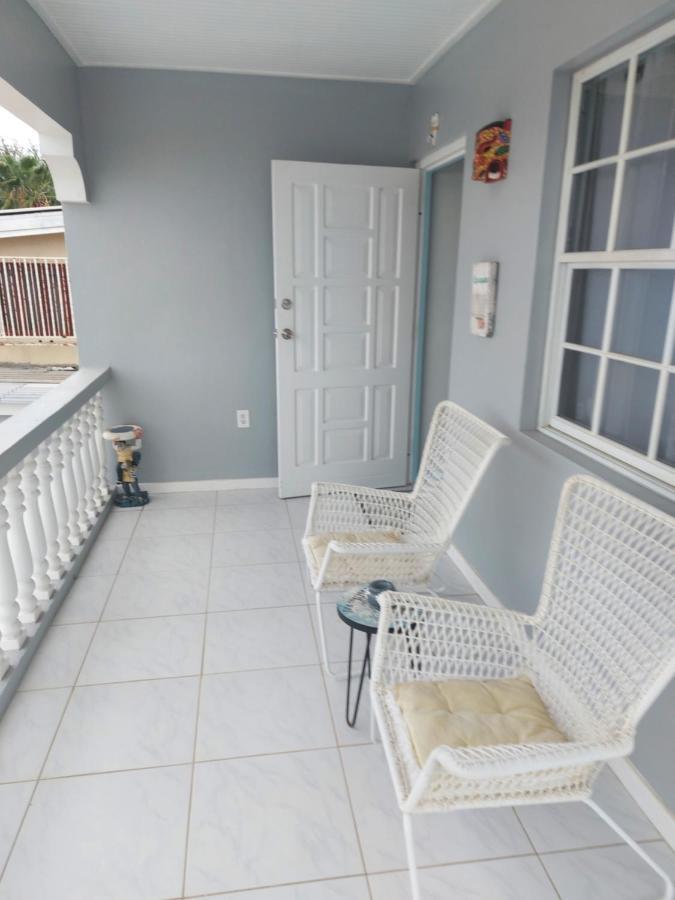 Ravens's Paradise Azul Apartamento Willemstad