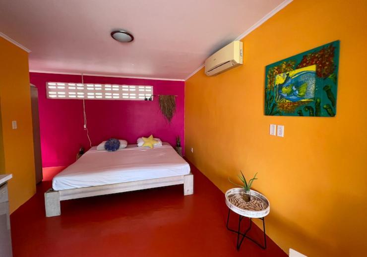 Tropical Breeze Curacao * Santa Catharina