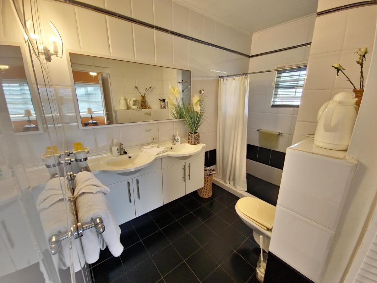 Adonai Hotel Boutique 4* Willemstad