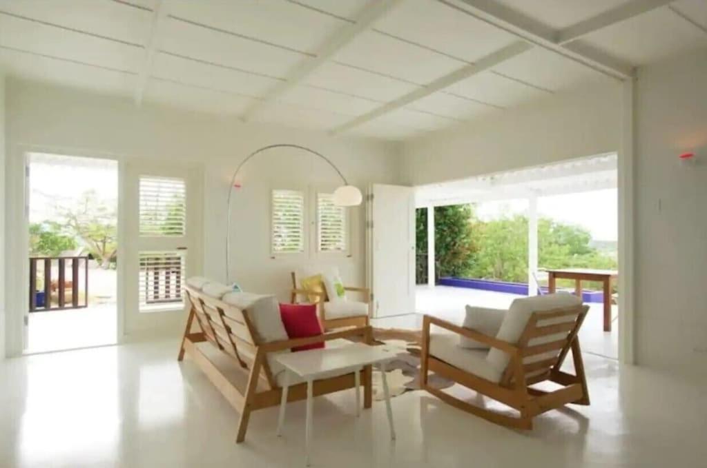 Idyllic Curacao With Stunning Views * Willemstad