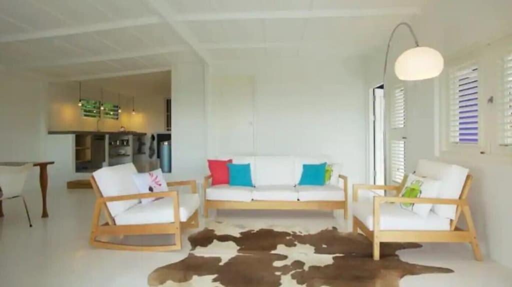 Idyllic Curacao With Stunning Views Willemstad
