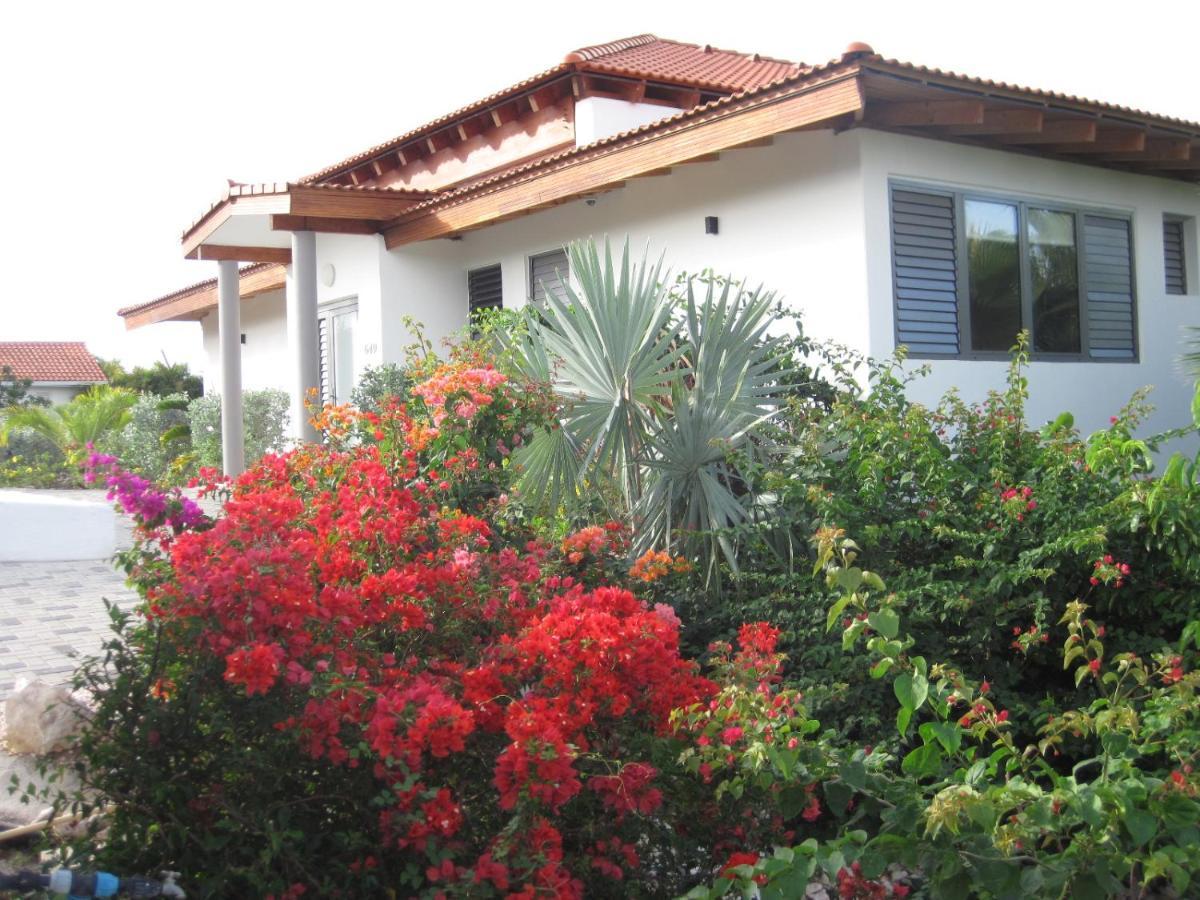 Group & Family House Galant Curacao