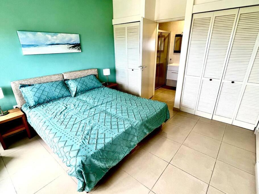 Blue Emerald Beachfront Blessing *