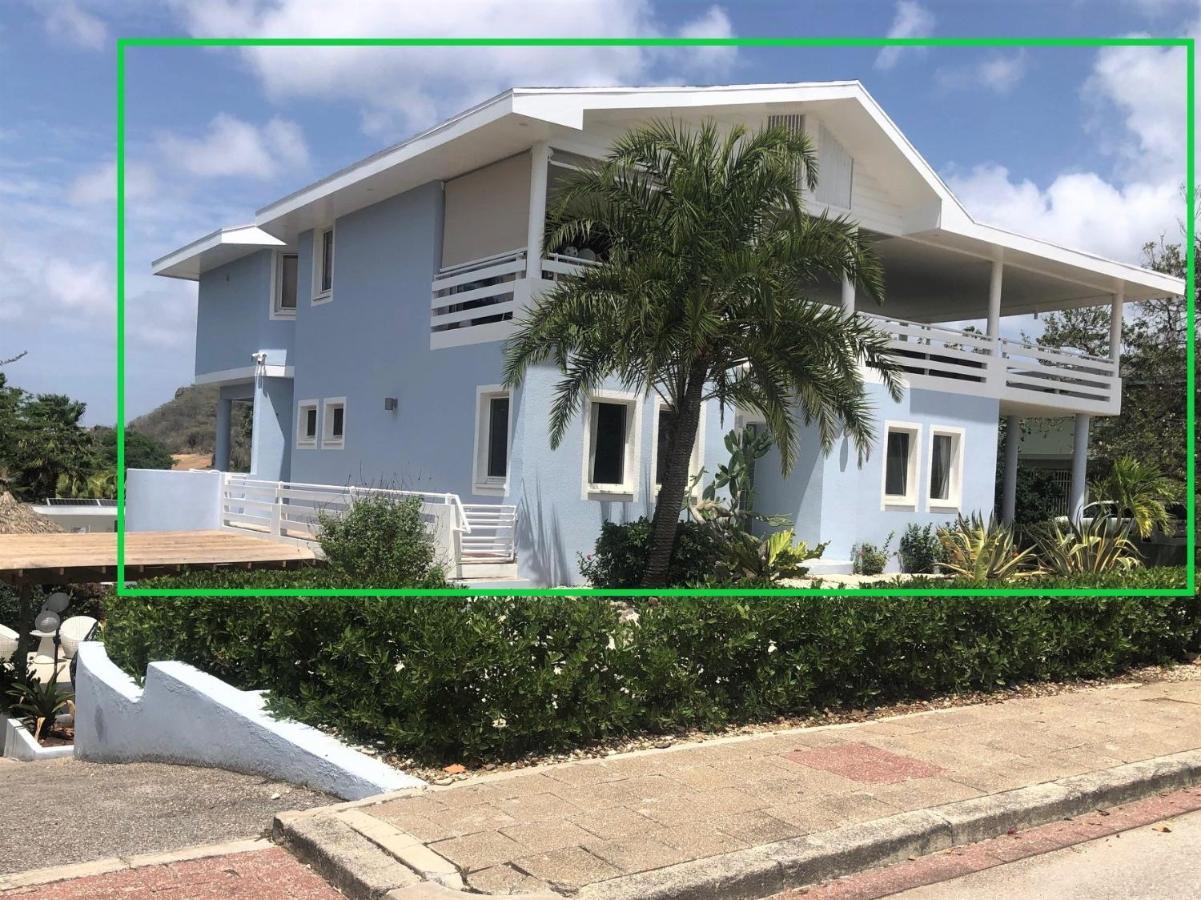 At Secured Gated Near Mambo Beach! Willemstad