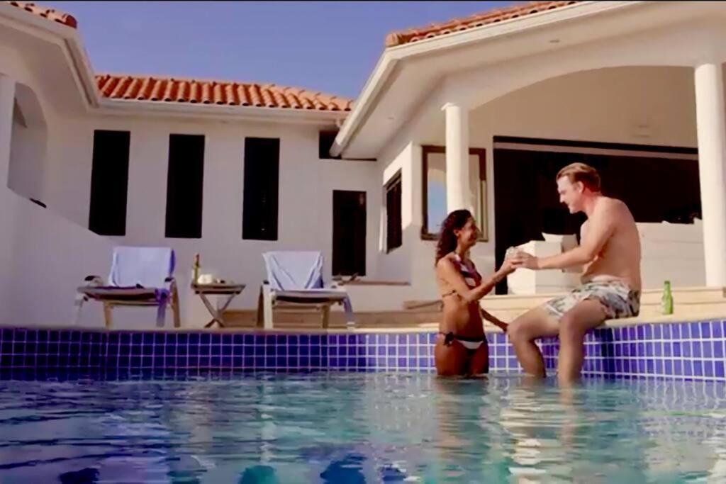Villadelsol-ocean Front Resort-pool-up To 8 Guests-walk To The * Willibrordus
