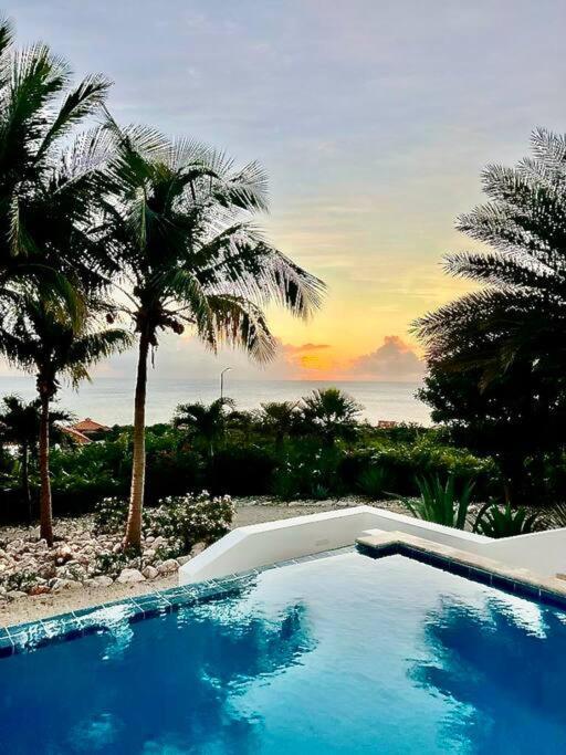 Villa Villadelsol-ocean Front Resort-pool-up To 8 Guests-walk To The *