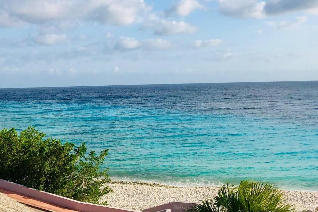 Villa Villadelsol-ocean Front Resort-pool-up To 8 Guests-walk To The Willibrordus