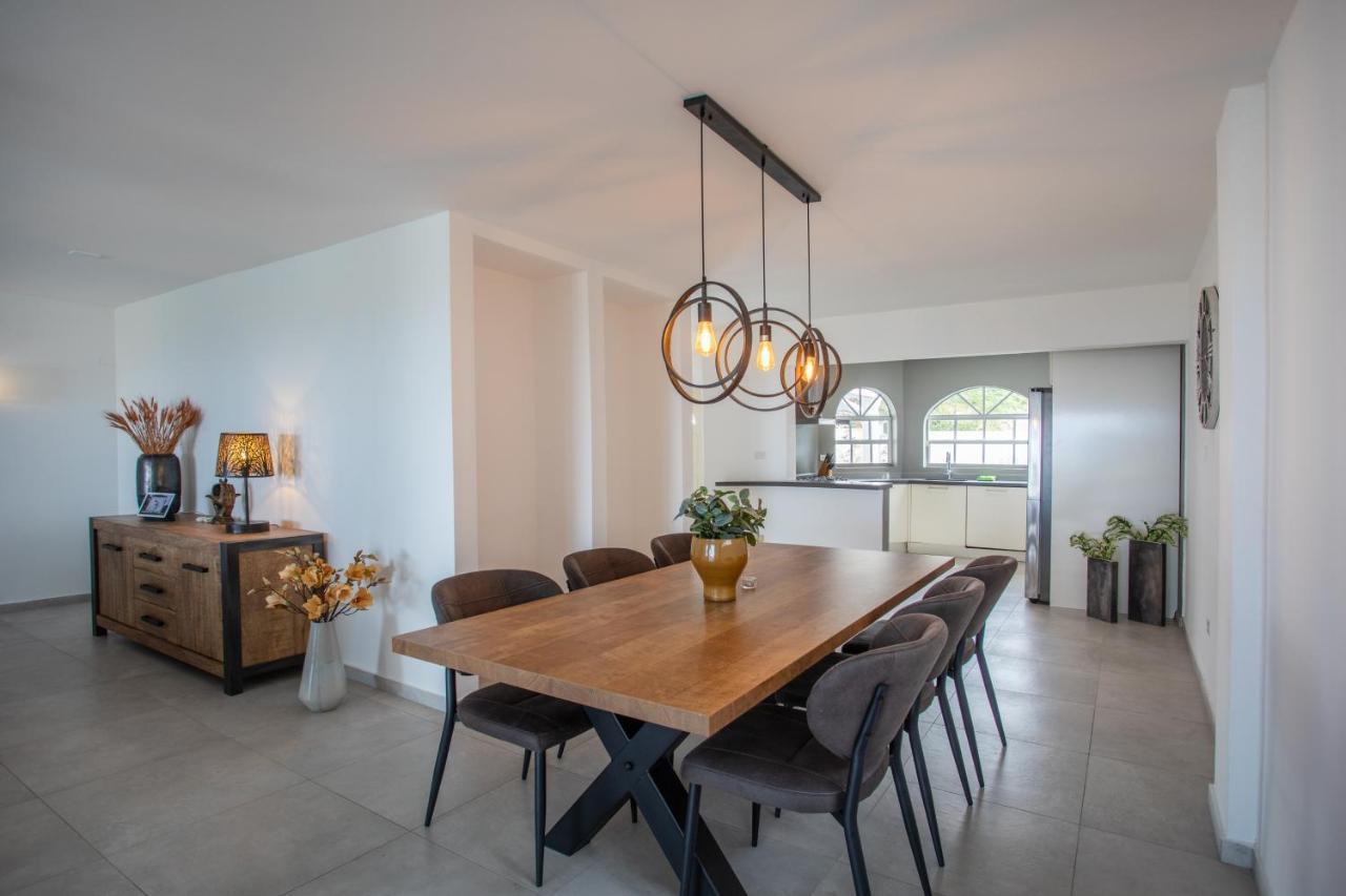 Ocean Vista, Amazing Panoramic View And Private Pool Villa Willemstad