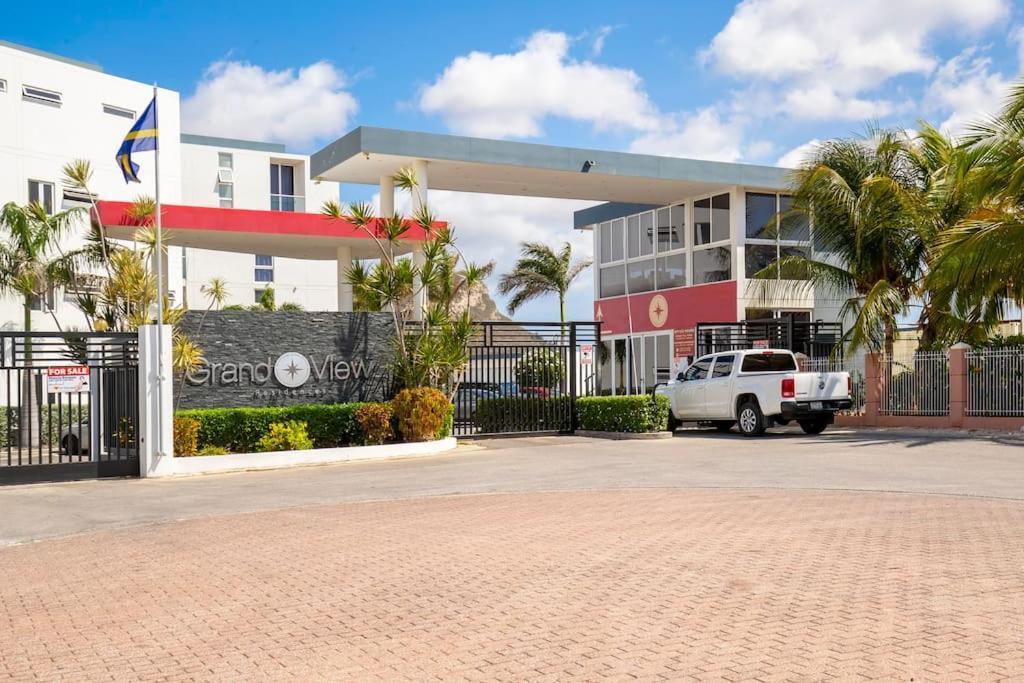 Apartment Magna Vista Pool And Gym *