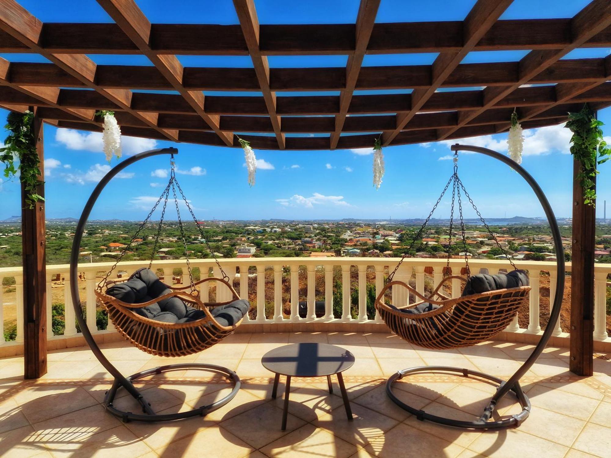 Reverie Guest house *