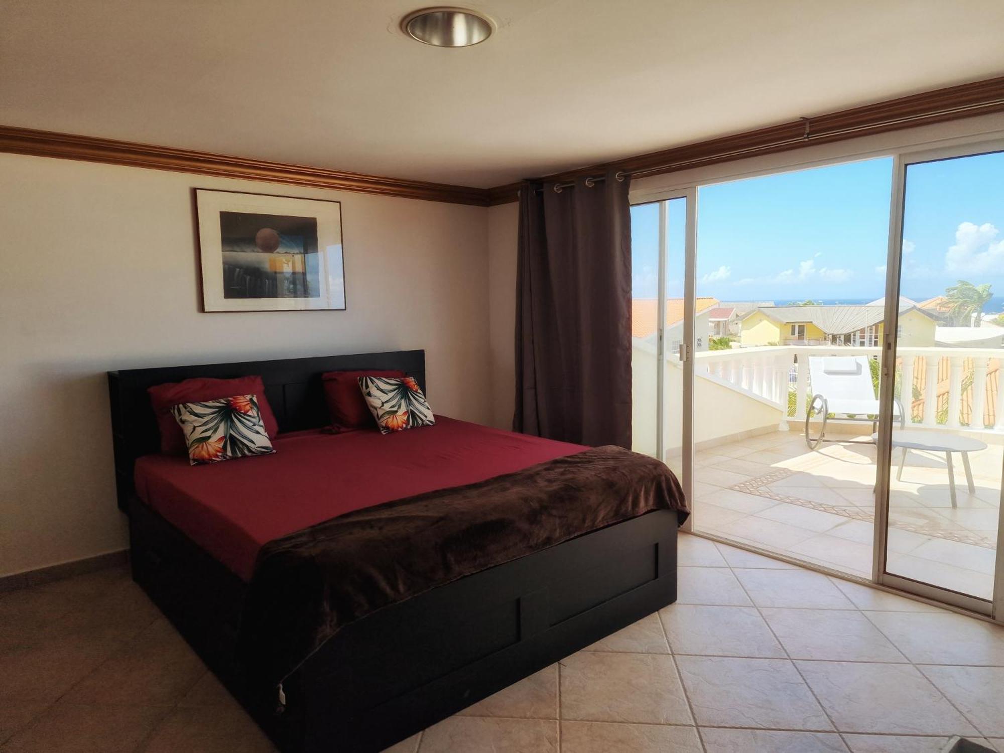 Reverie Guest house *