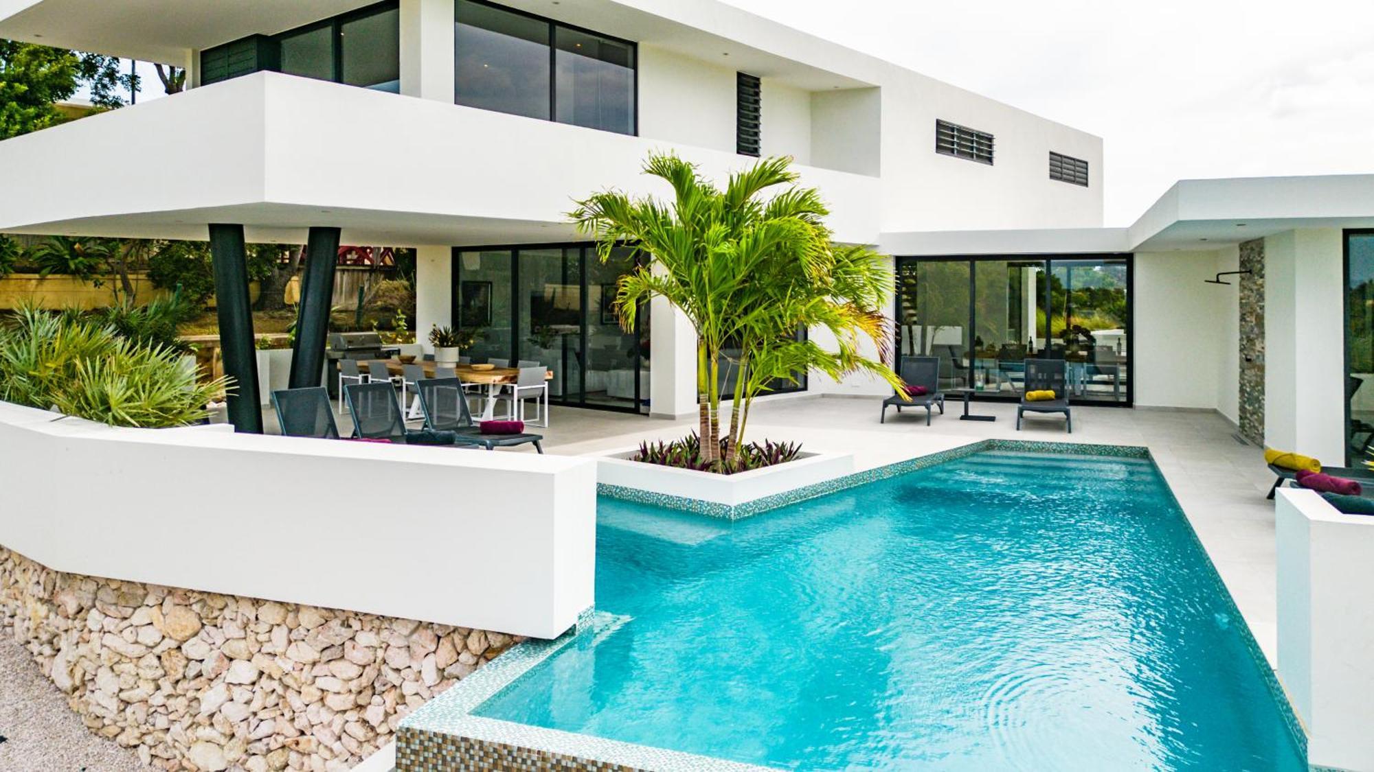 Villa Design Curacao B08 *