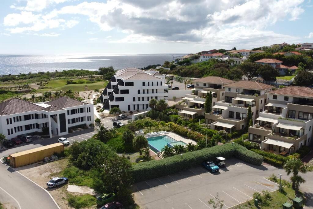 1 Apartment-green View 8 Apartment *