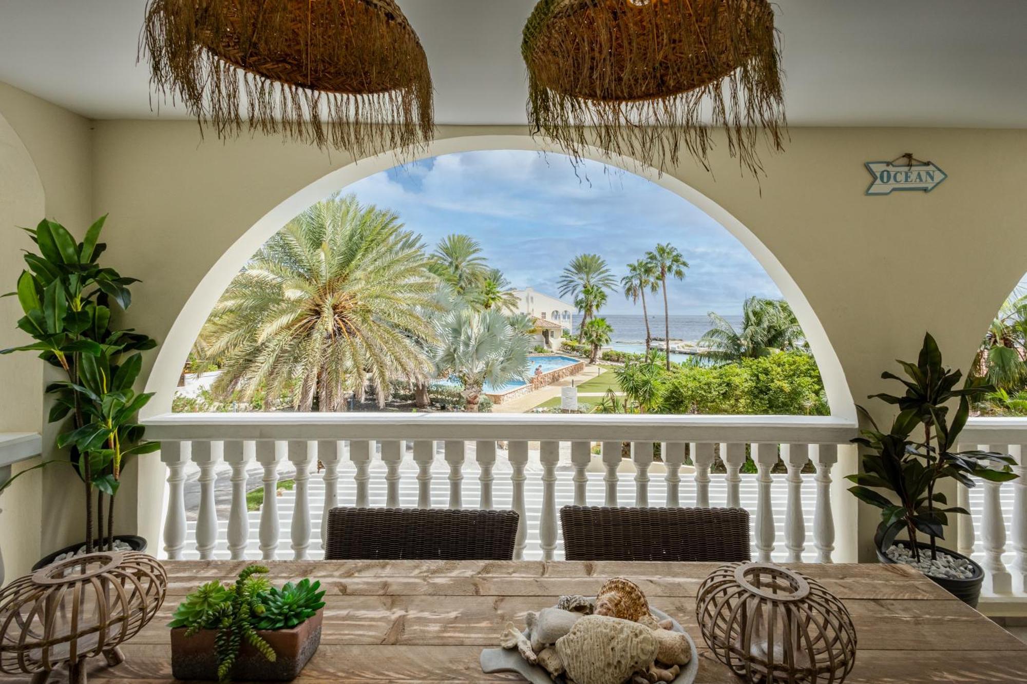 Flamboyan Op Ocean Resort, Mambo Curacao Apartment Willemstad