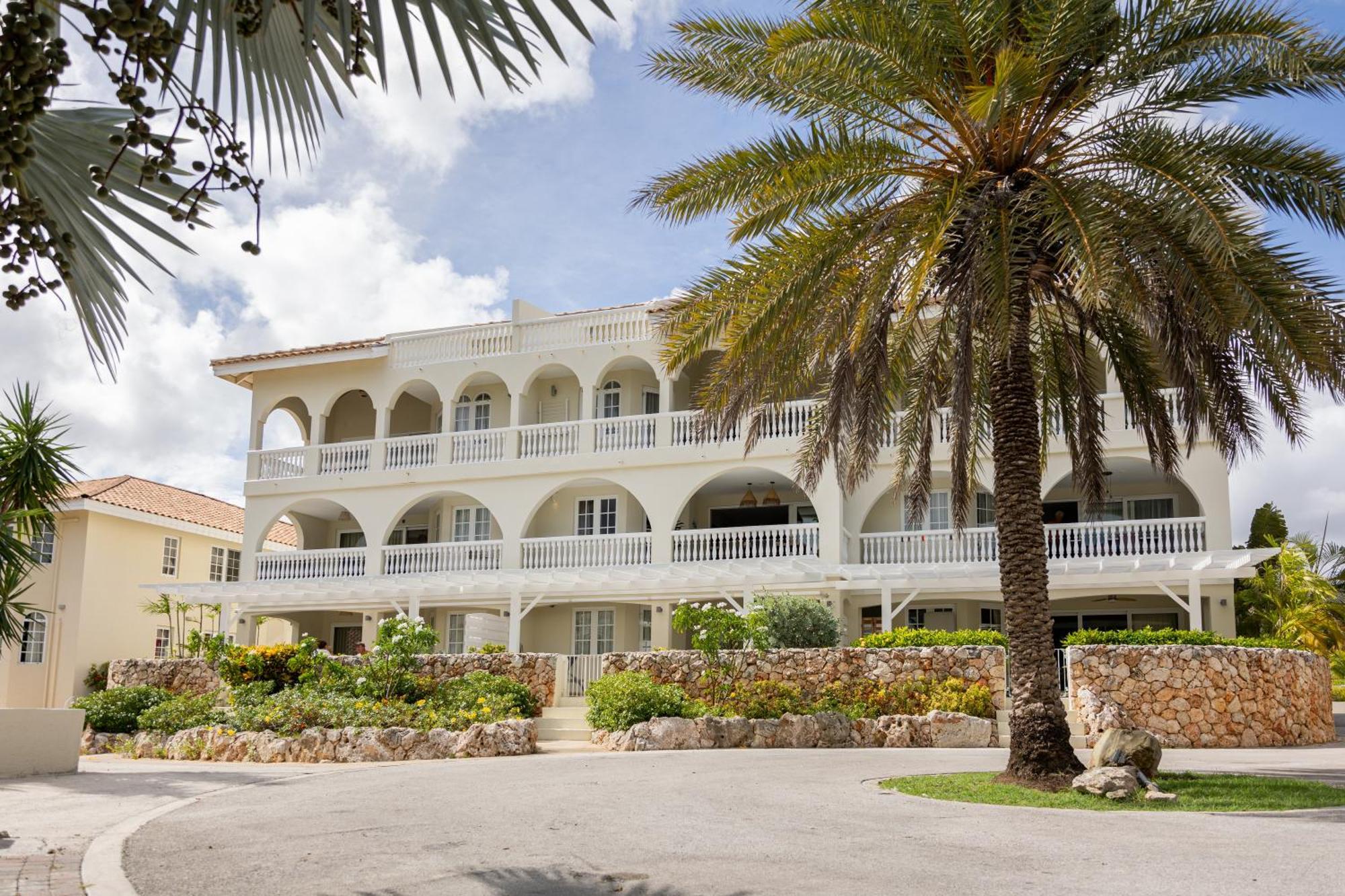 Apartment Flamboyan Op Ocean Resort, Mambo Curacao *