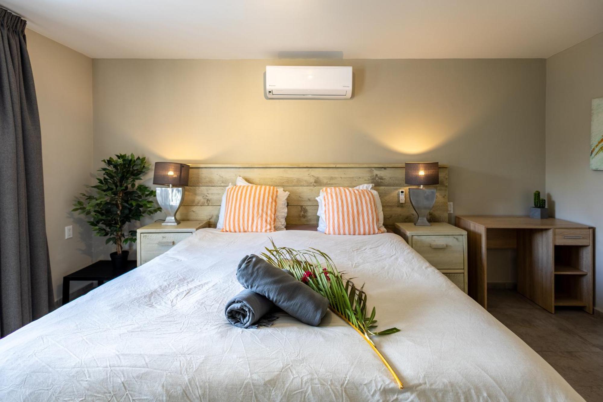 Flamboyan Op Ocean Resort, Mambo Curacao Willemstad