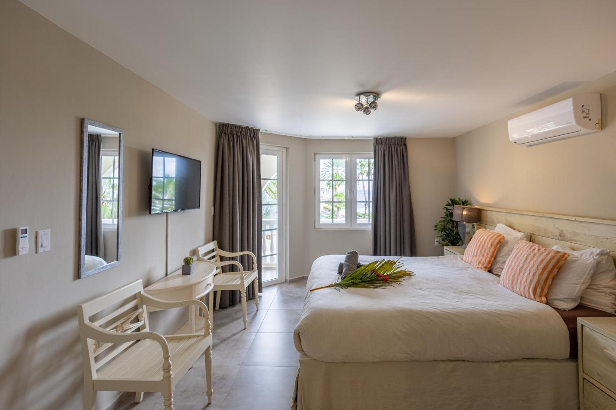 Flamboyan Op Ocean Resort, Mambo Curacao Willemstad