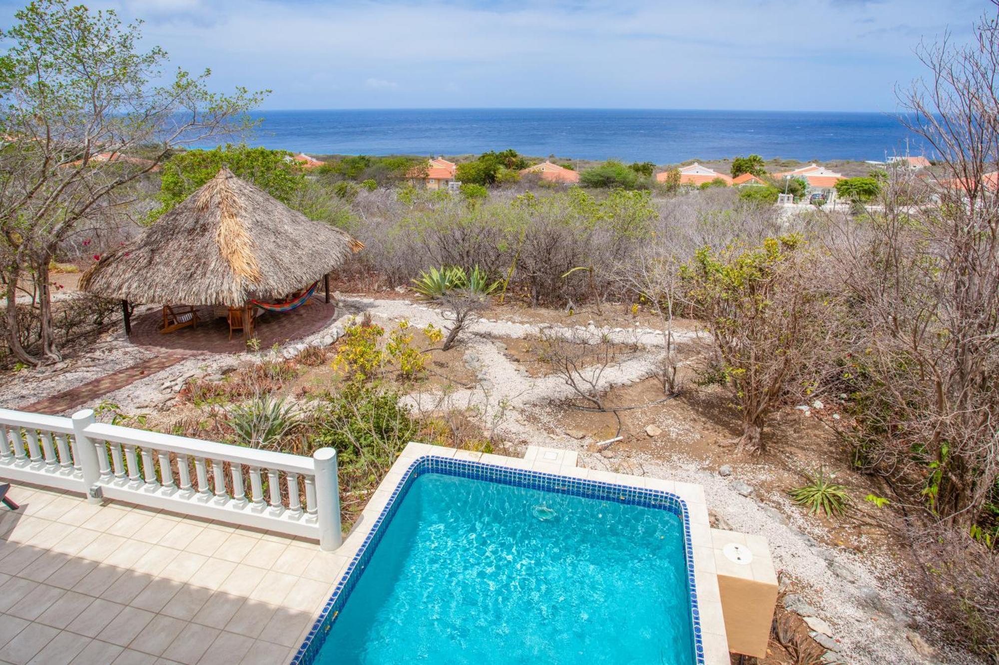 Villa Gran Veranda With Private Pool, Coral Estate
