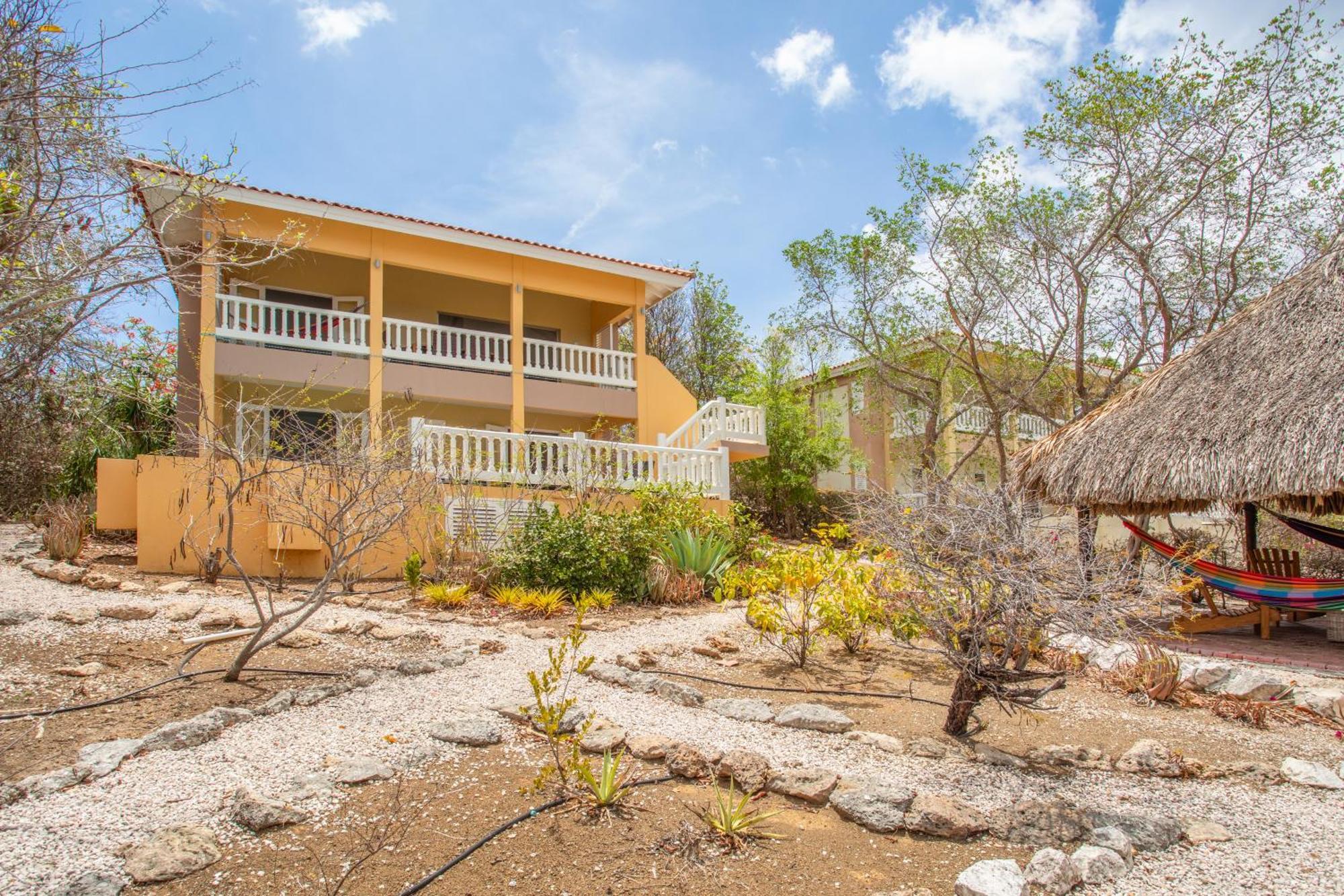 Gran Veranda With Private Pool, Coral Estate *