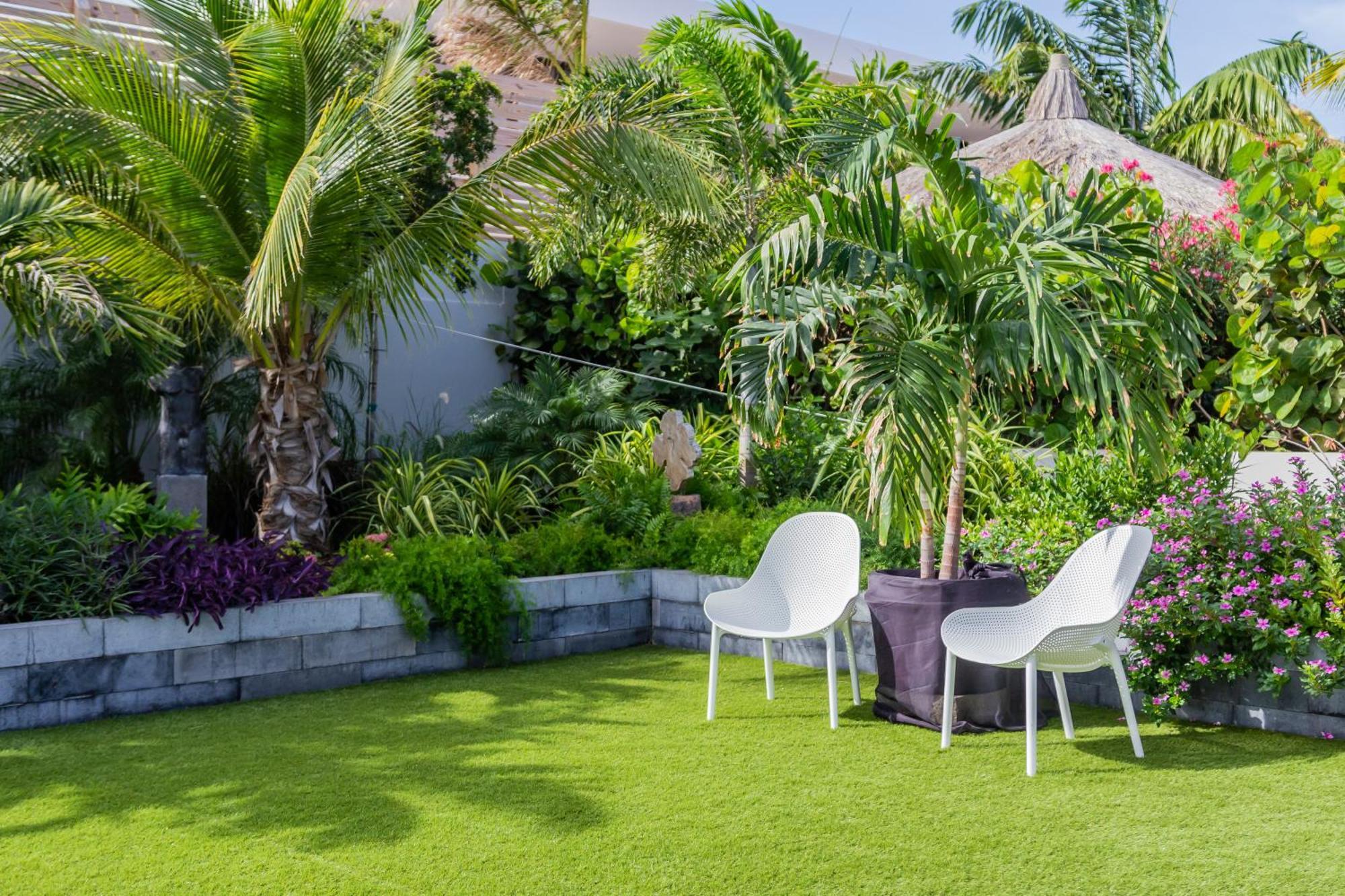 Stylish 3 Bedroom With Ocean Views And Daily Maid Service Willemstad