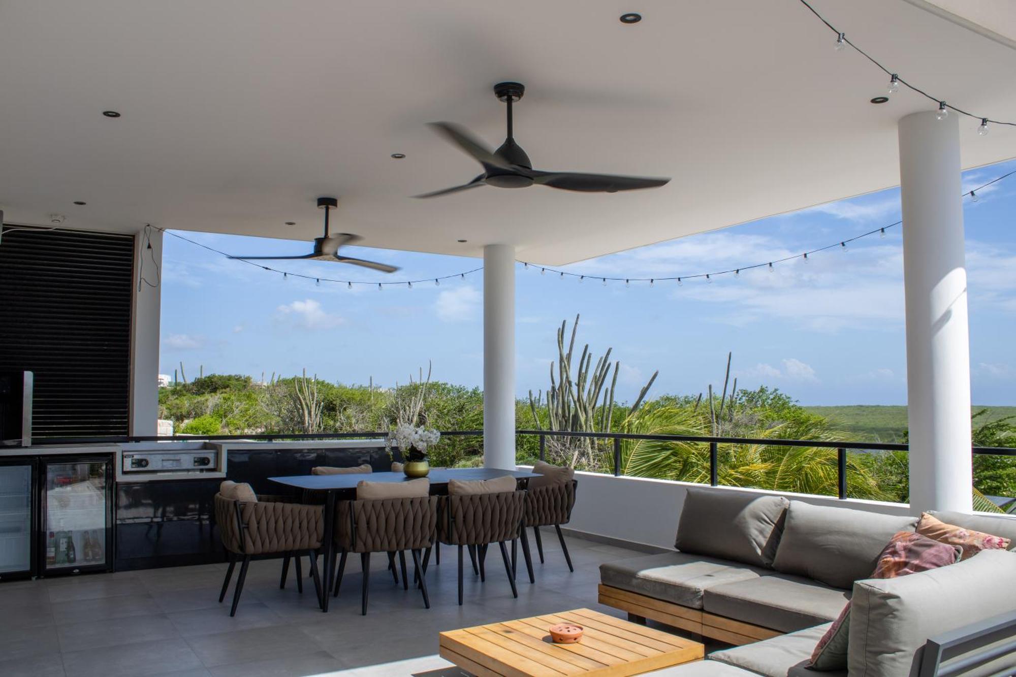Luxury Incl Pool With Seaview Near Beaches Willemstad