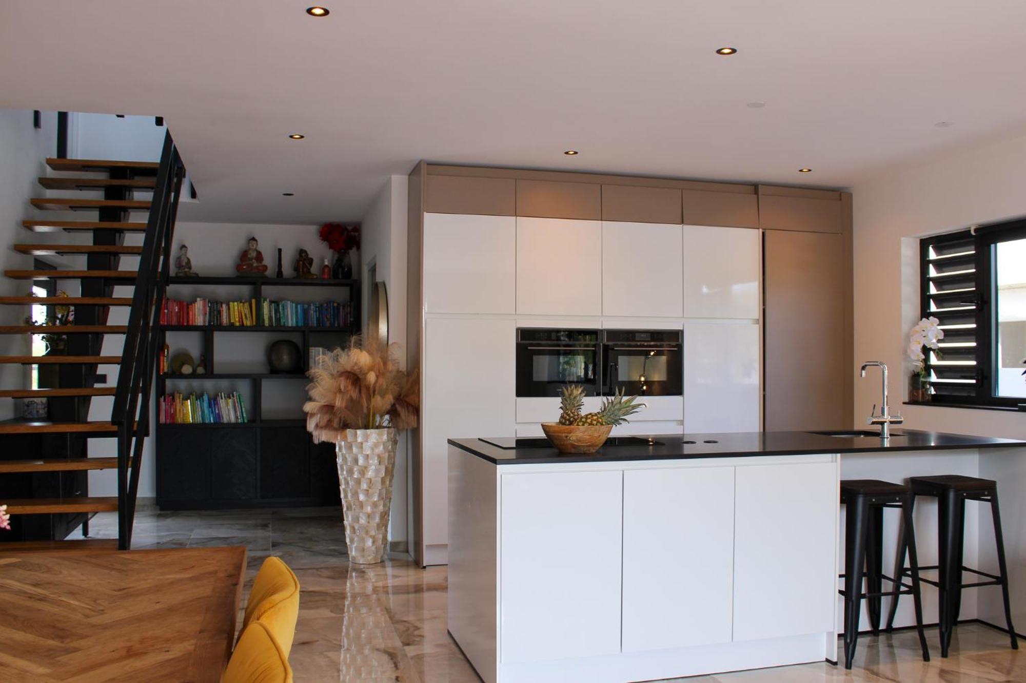 Villa Luxury Incl Pool With Seaview Near Beaches