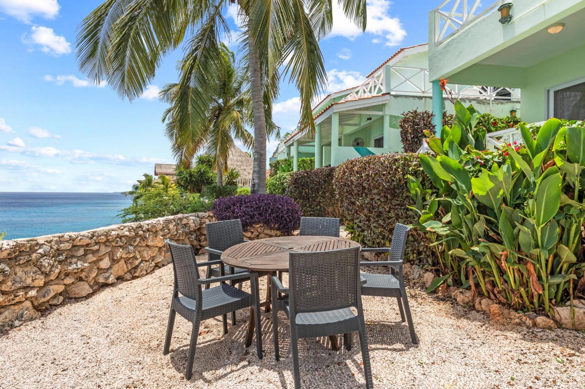Lagoon Ocean Resort