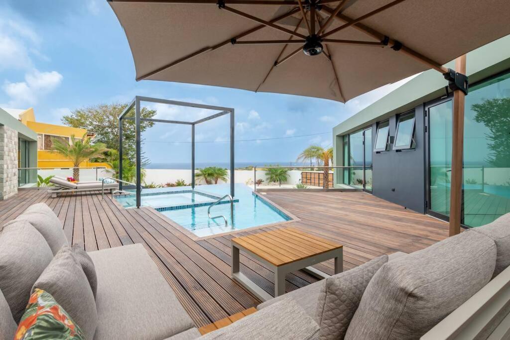 Sea View Luxury Villa Willemstad