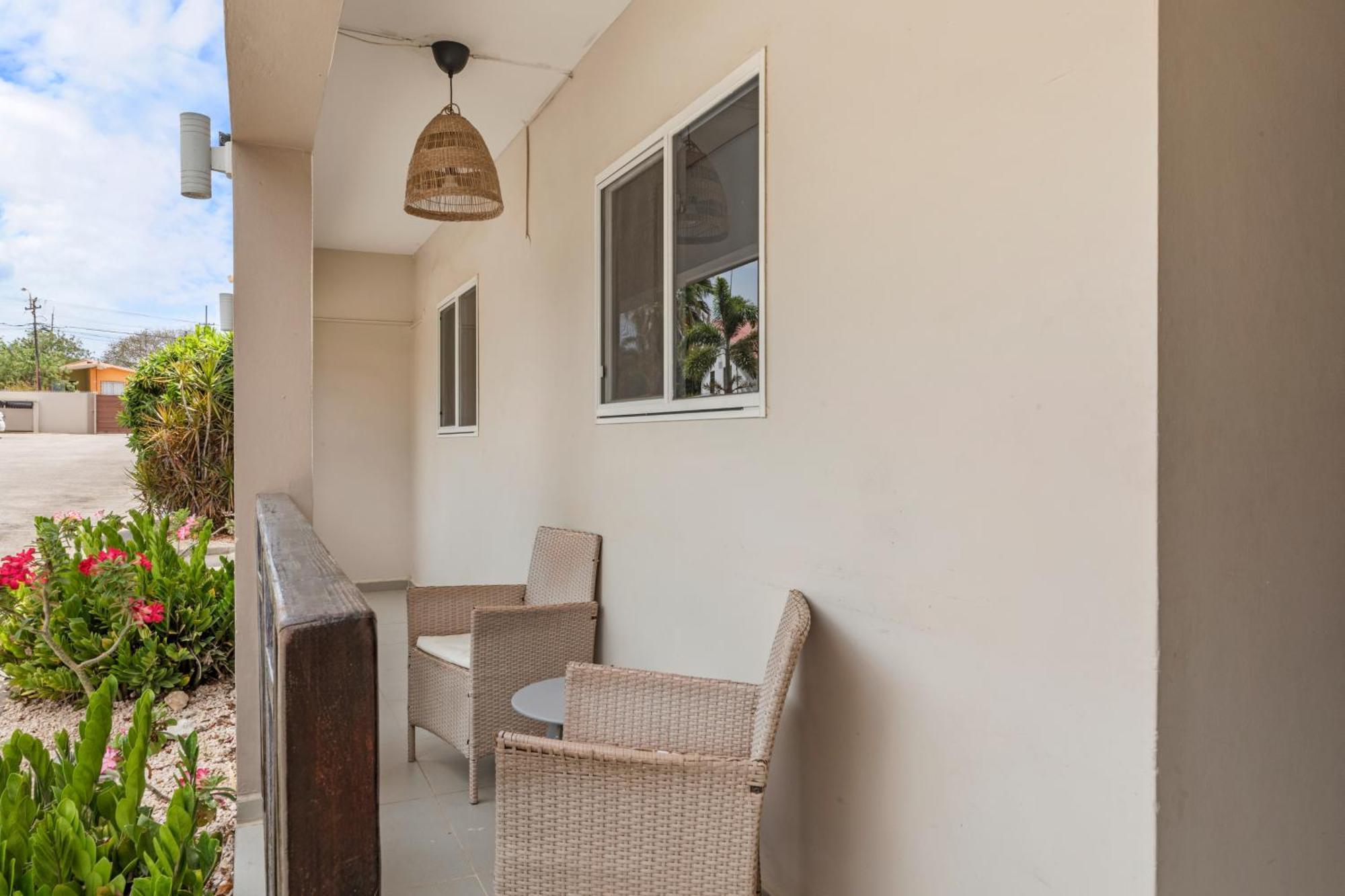Curadise Living Apartamento Willemstad