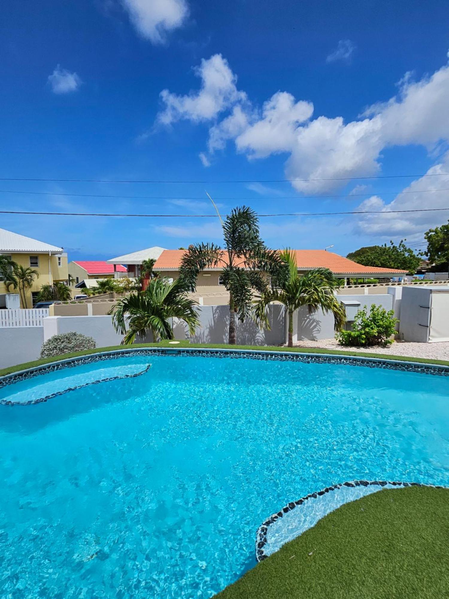 Raven's Paradise Appartement Willemstad