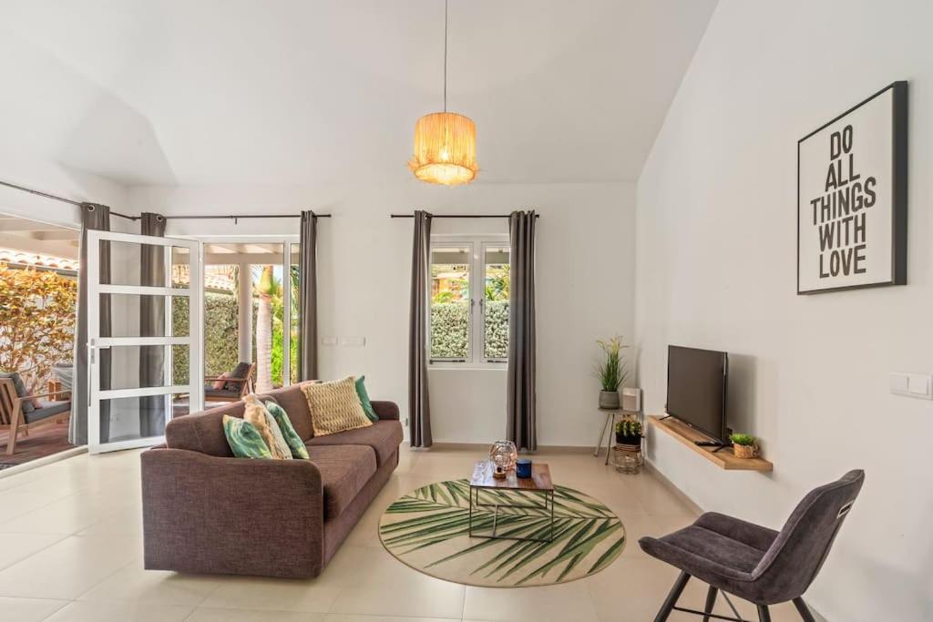 Apartment Vakantiewoning - Zwembad - Nabij Mambo Beach Willemstad