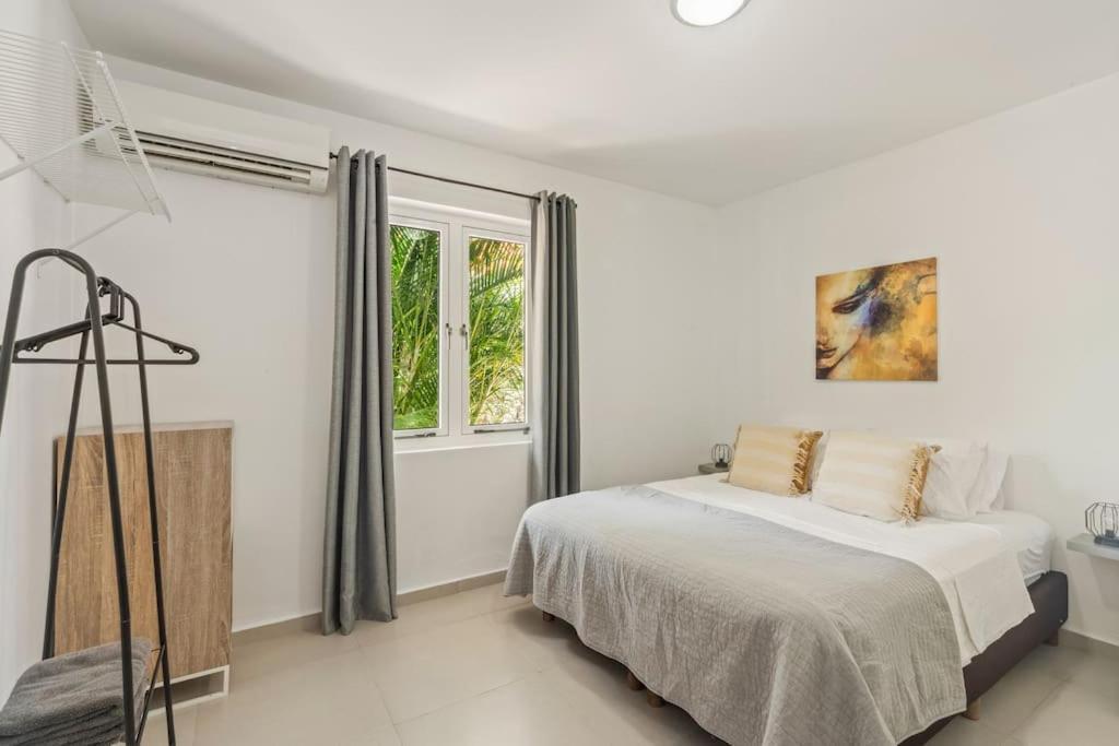 Vakantiewoning - Zwembad - Nabij Mambo Beach Willemstad