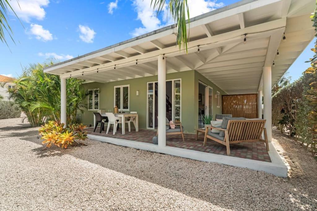 Vakantiewoning - Zwembad - Nabij Mambo Beach Apartment