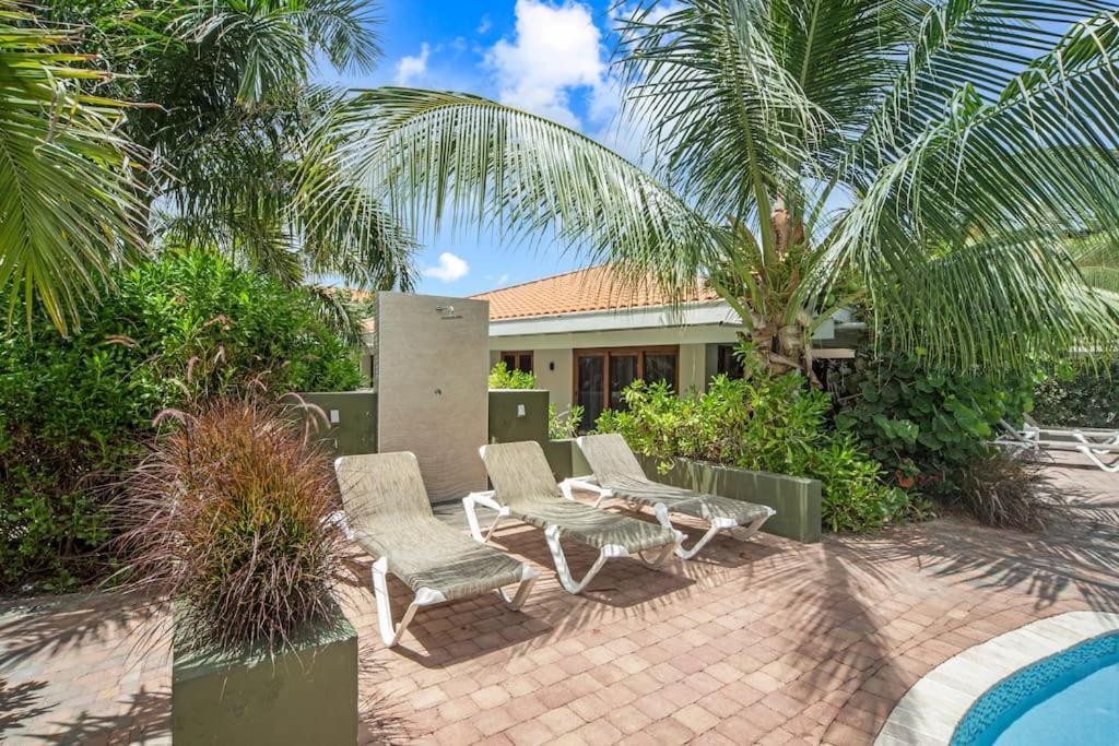 Vakantiewoning - Zwembad - Nabij Mambo Beach Apartment