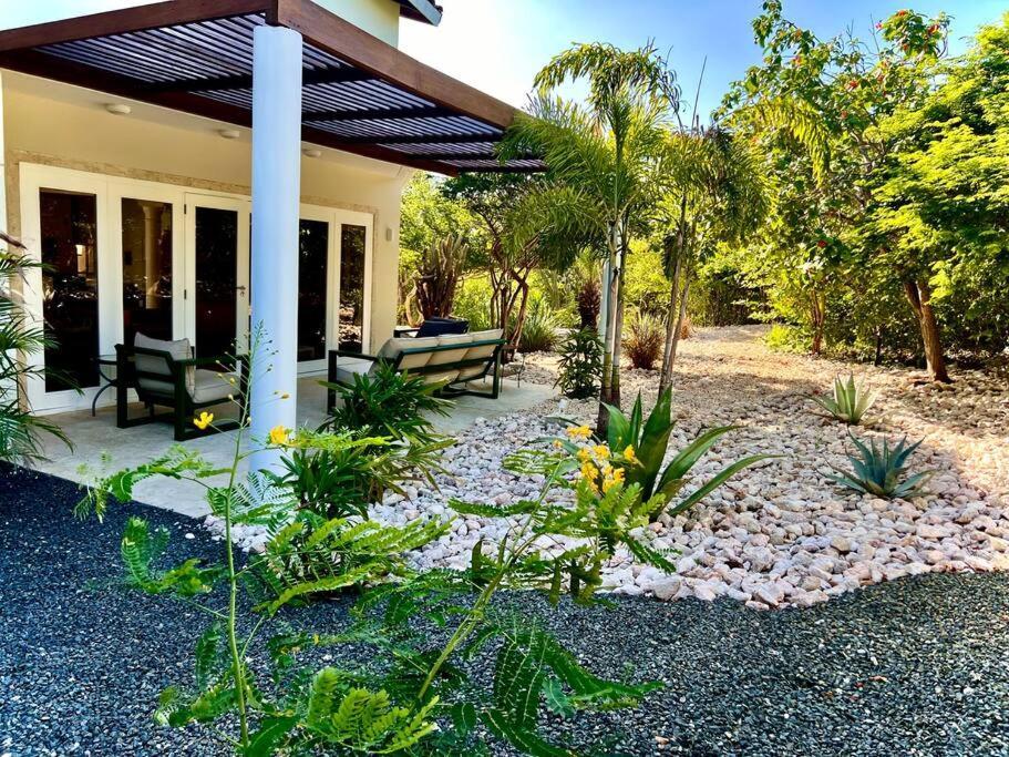 Newvilla-coral Estate-walktobeach-private Pool-up To 16 Guests Seaview * Willibrordus