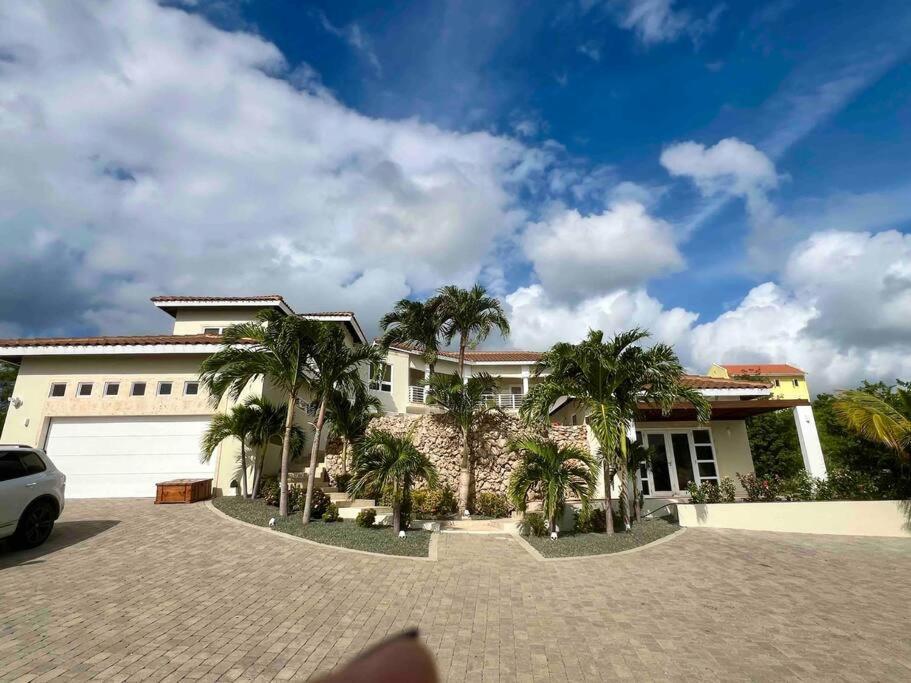 Newvilla-coral Estate-walktobeach-private Pool-up To 16 Guests Seaview Villa