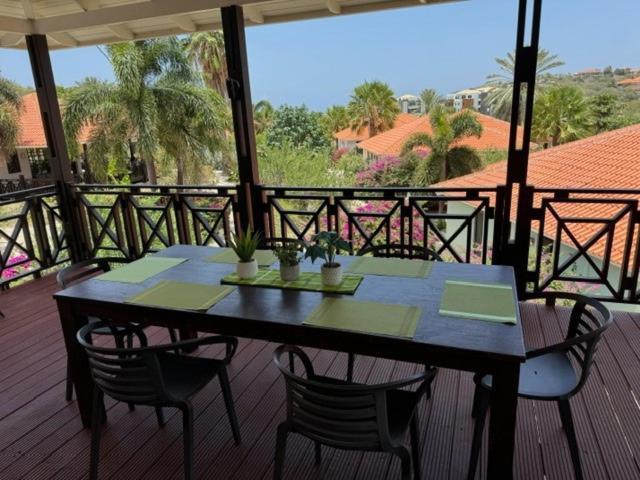 Tropical With Ocean View Apartment *