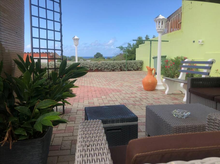Cozy Ocean View - Jamella