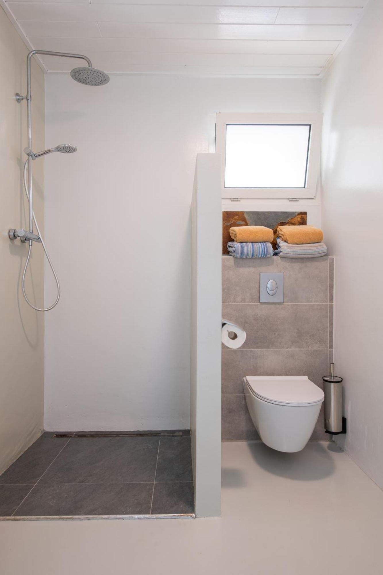 At Secured Gated Near Mambo Beach! * Willemstad