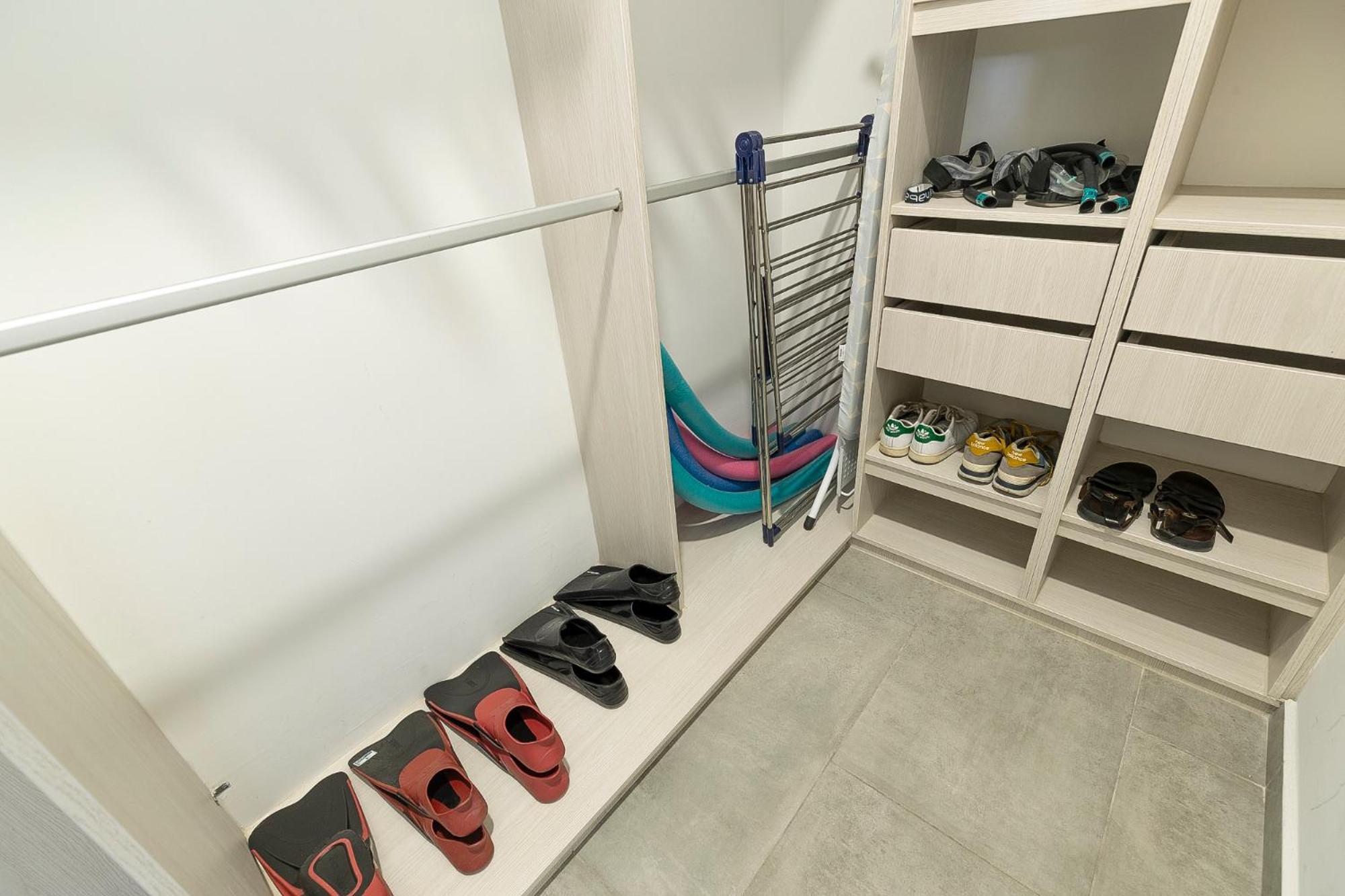 Apartment Magna Vista Pool And Gym Willemstad