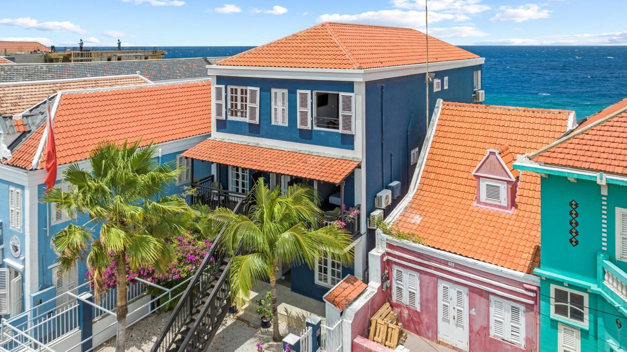 Pietermaai Met Prive Zwembad Willemstad