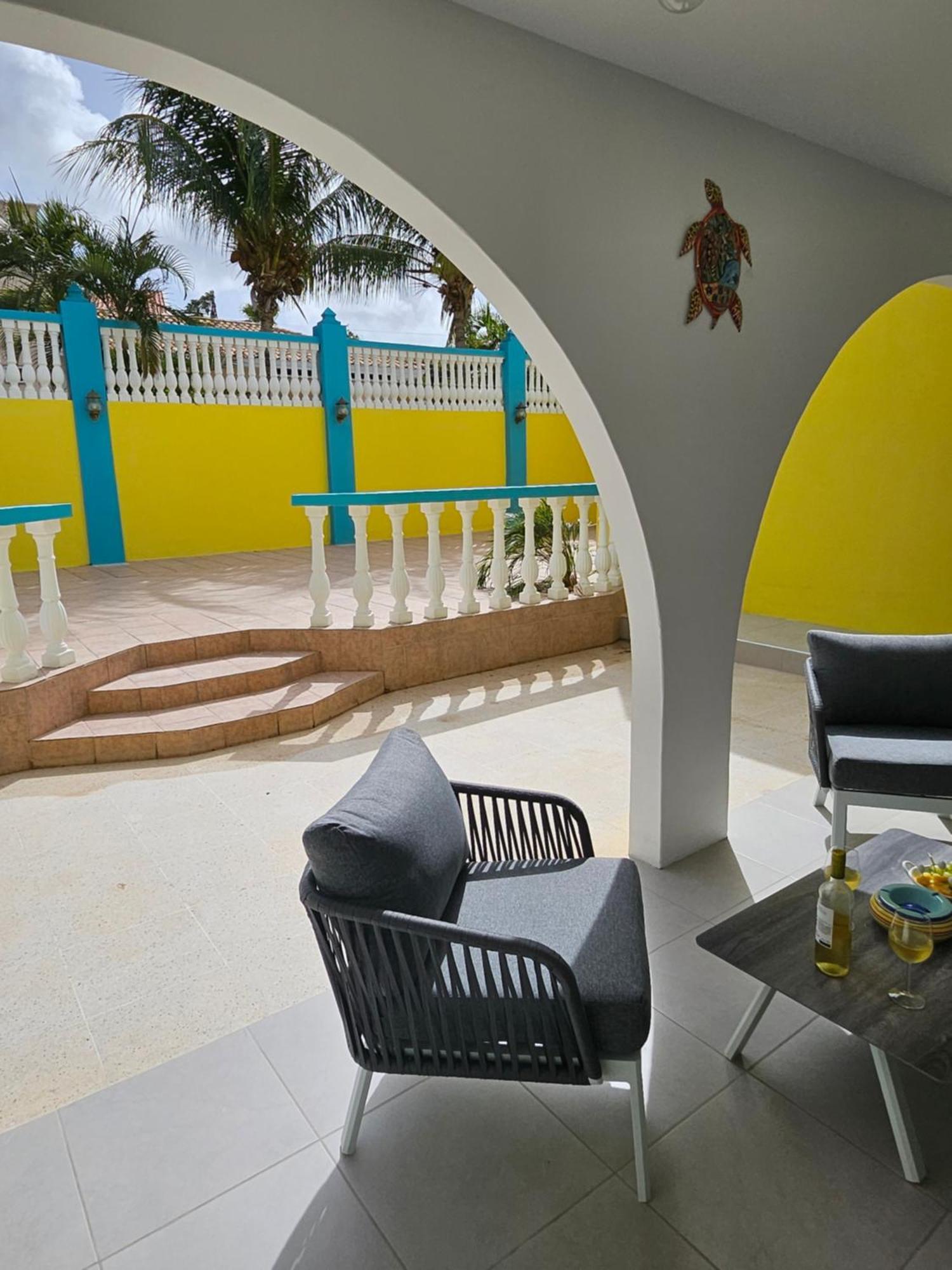 Villa Raven's Casa Del Sol Willemstad